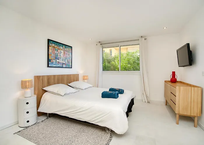 Апартаменты Mon Eden Au Soleil De